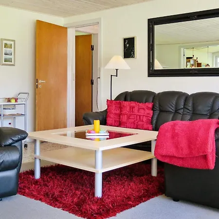 4 Person Holiday In
